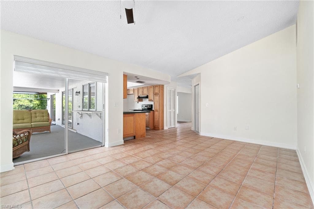 1513 52nd Ln, Cape Coral, FL 33914-21