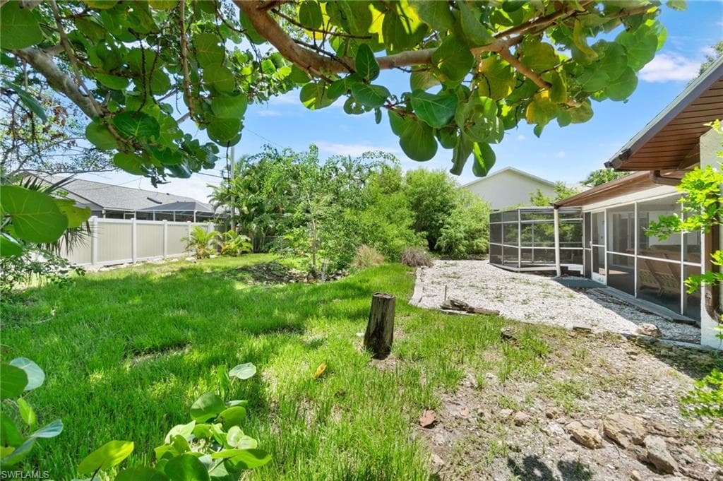 1513 52nd Ln, Cape Coral, FL 33914-34