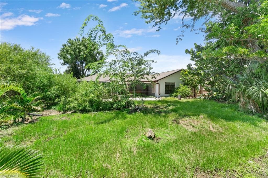 1513 52nd Ln, Cape Coral, FL 33914-35