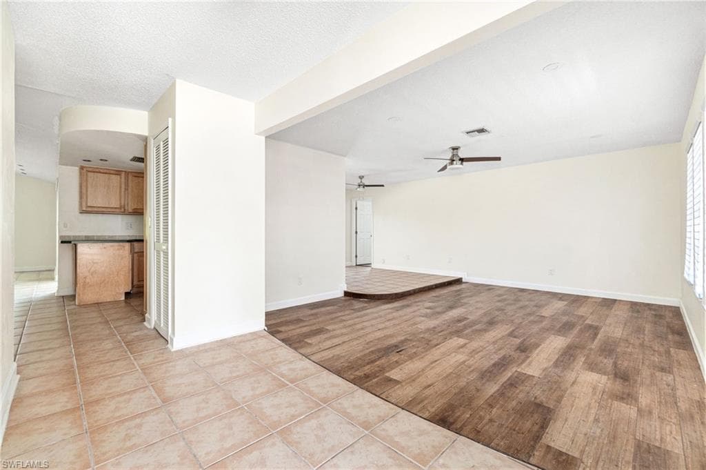 1513 52nd Ln, Cape Coral, FL 33914-6