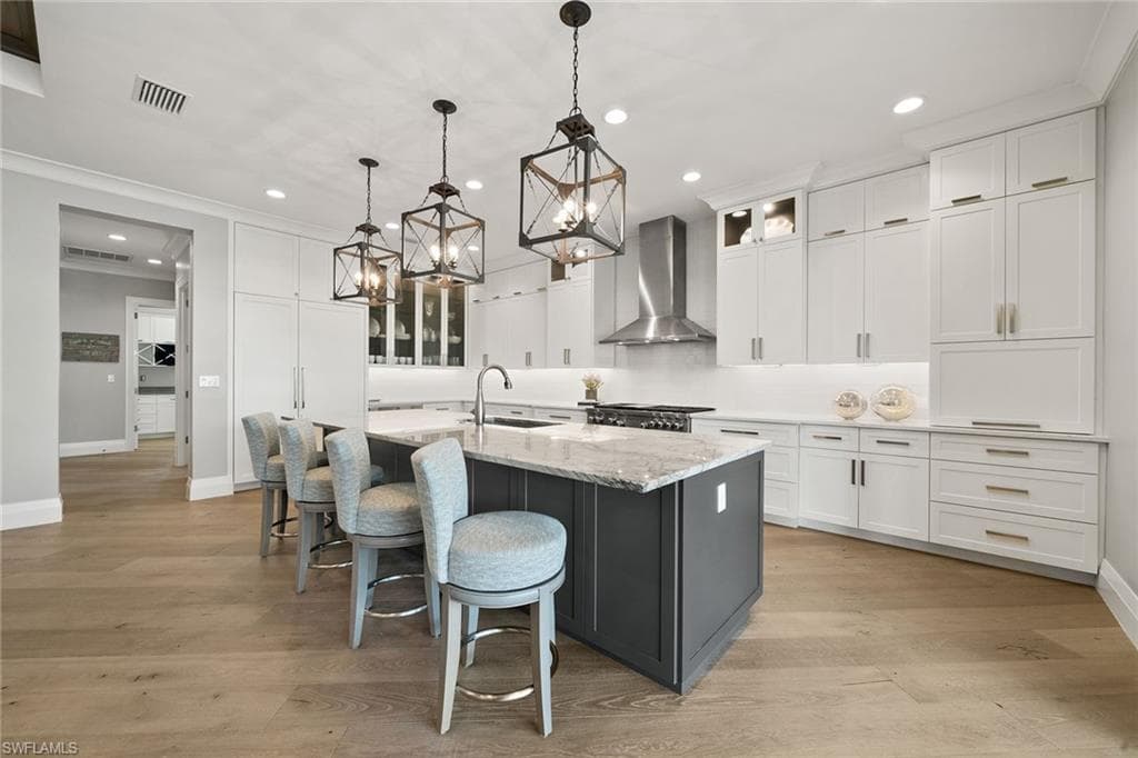 175 Conners Ave, Naples, FL 34108-14