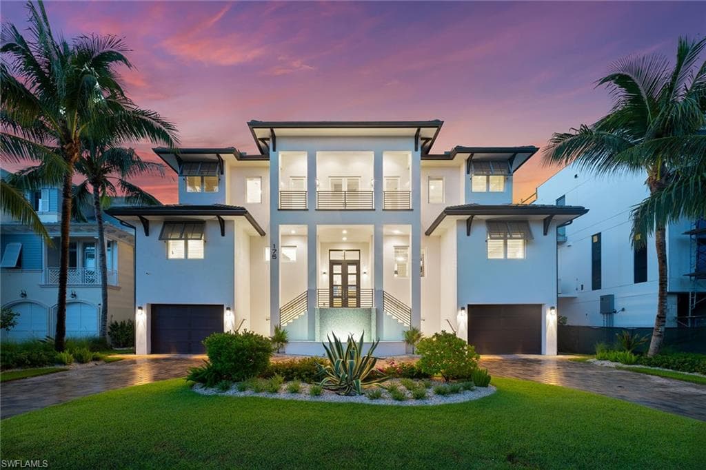 175 Conners Ave, Naples, FL 34108-1