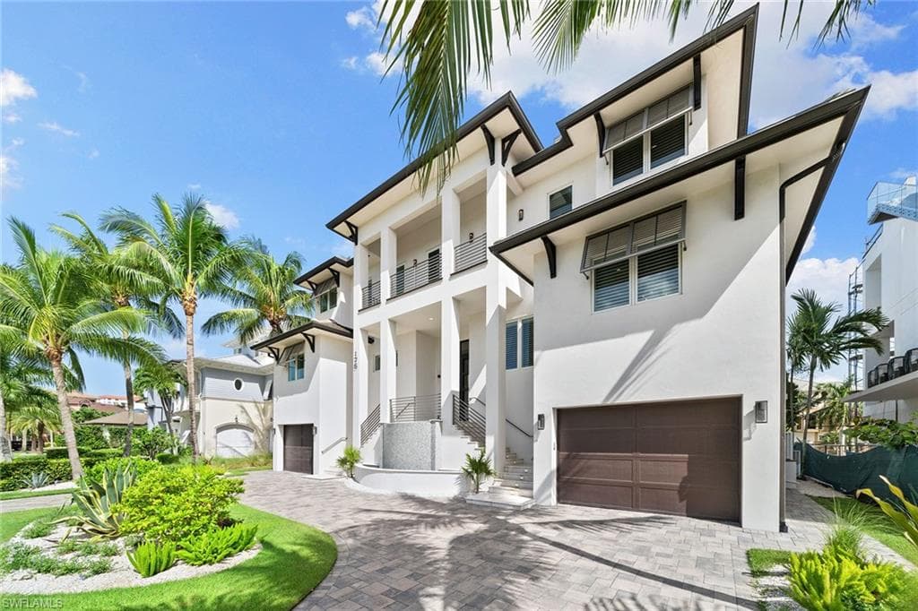 175 Conners Ave, Naples, FL 34108-27