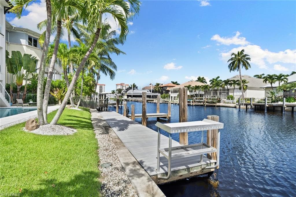 175 Conners Ave, Naples, FL 34108-31