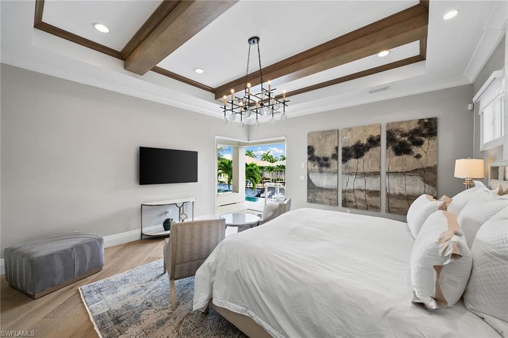 175 Conners Ave, Naples, FL 34108-33