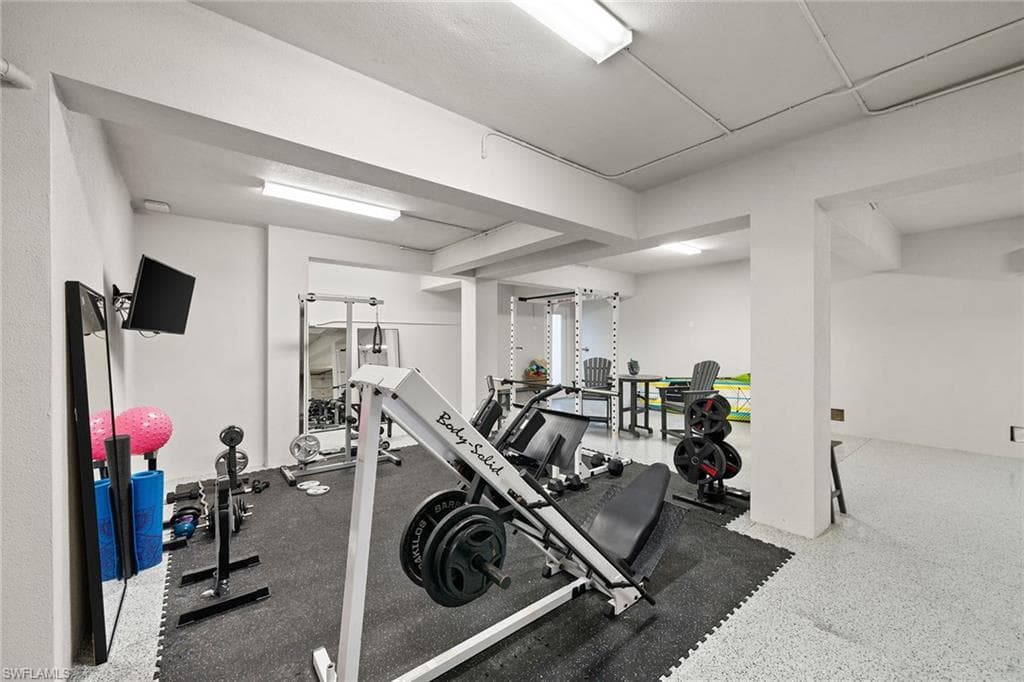 175 Conners Ave, Naples, FL 34108-50