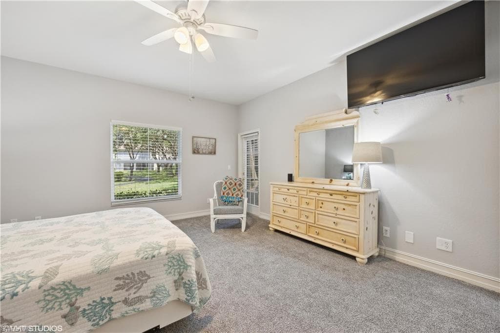 200 Diamond Cir 207, Naples, FL 34110-15