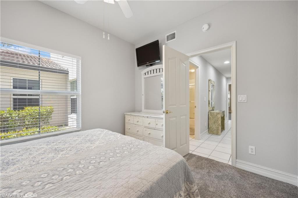 200 Diamond Cir 207, Naples, FL 34110-21