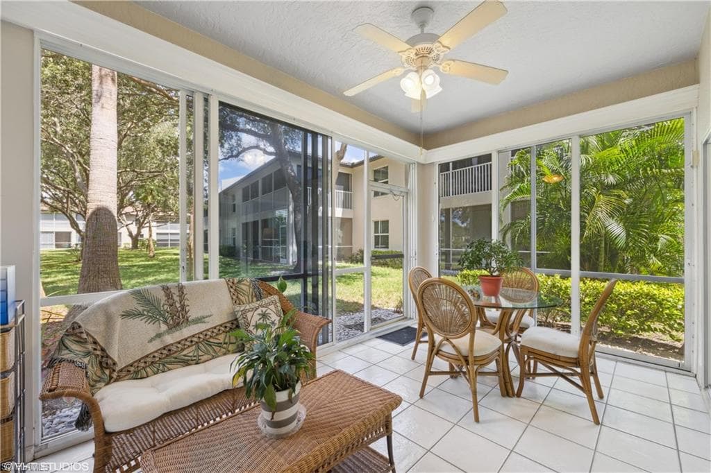 200 Diamond Cir 207, Naples, FL 34110-26