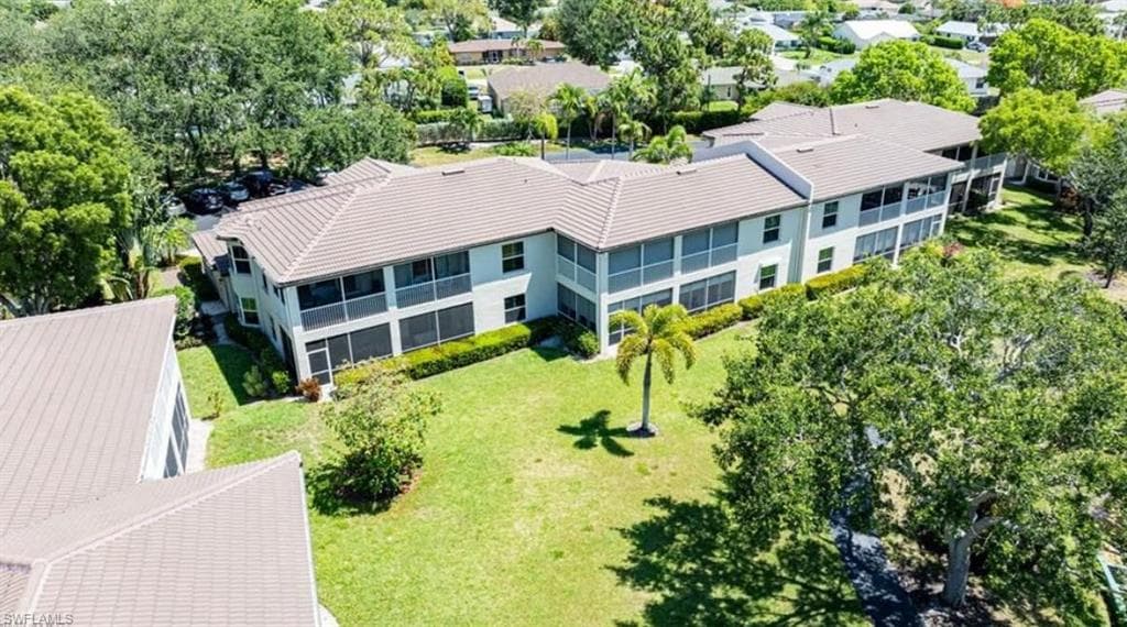 200 Diamond Cir 207, Naples, FL 34110-33