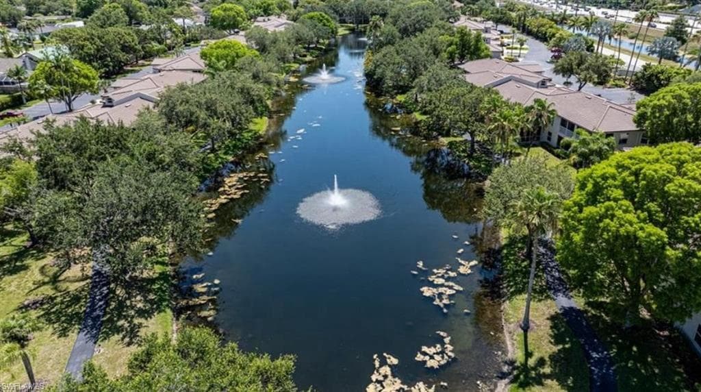 200 Diamond Cir 207, Naples, FL 34110-34