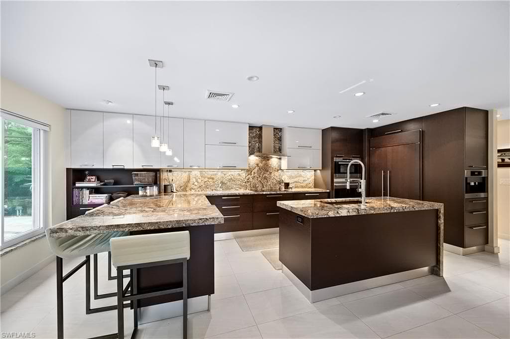 1303 Wahoo Ct, Naples, FL 34102-25