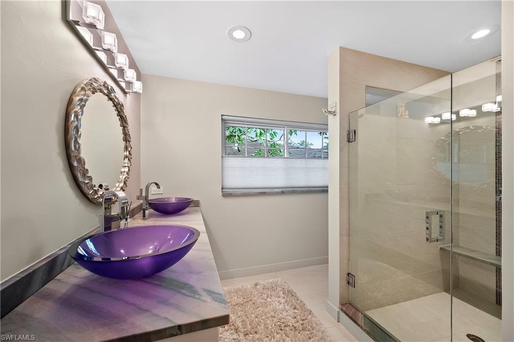 1303 Wahoo Ct, Naples, FL 34102-32
