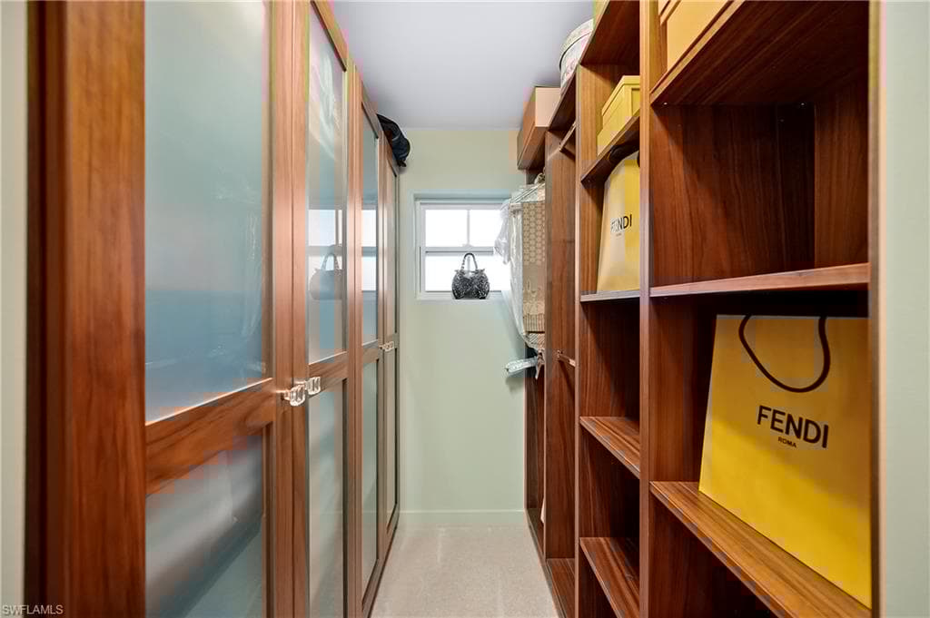1303 Wahoo Ct, Naples, FL 34102-33