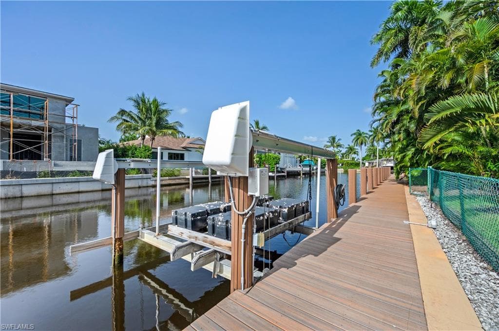1303 Wahoo Ct, Naples, FL 34102-39