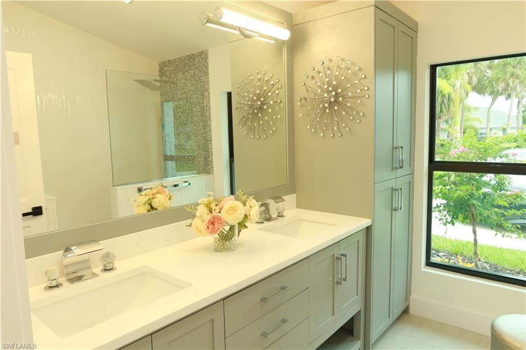 181 Briarcliff Ln, Naples, FL 34113-15