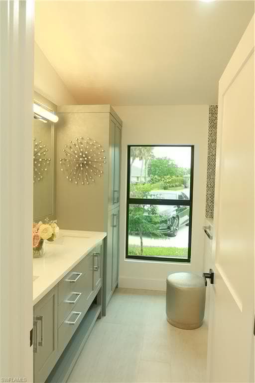 181 Briarcliff Ln, Naples, FL 34113-16
