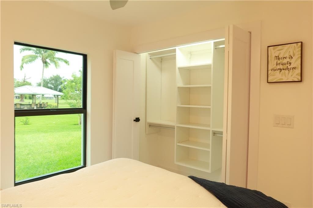 181 Briarcliff Ln, Naples, FL 34113-25