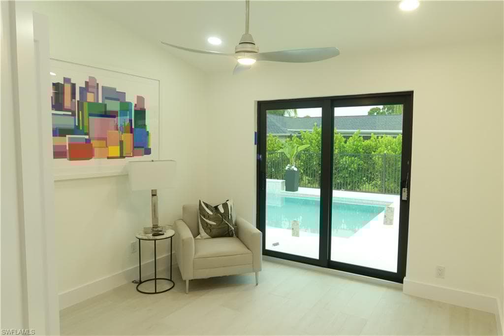 181 Briarcliff Ln, Naples, FL 34113-26