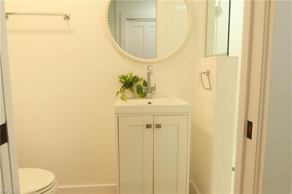 181 Briarcliff Ln, Naples, FL 34113-32