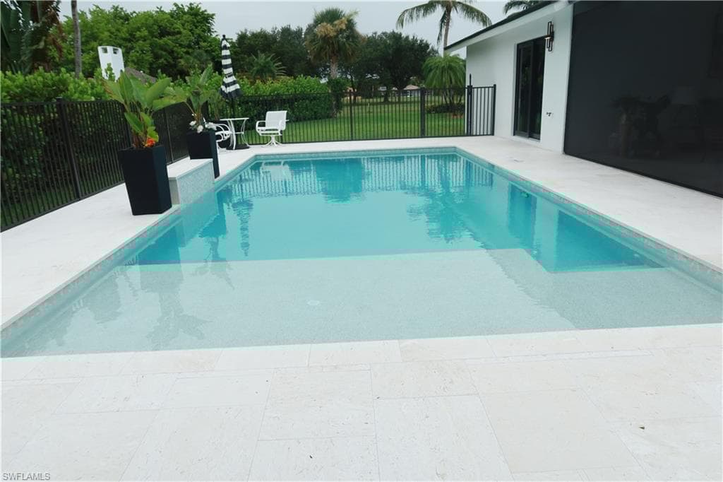 181 Briarcliff Ln, Naples, FL 34113-38