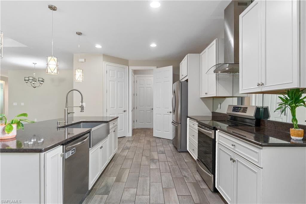 14808 Windward Ln, Naples, FL 34114-15