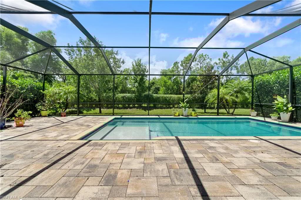 14808 Windward Ln, Naples, FL 34114-24