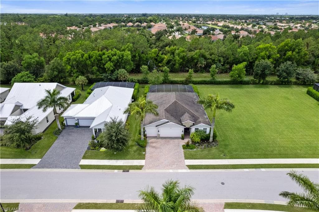 14808 Windward Ln, Naples, FL 34114-32