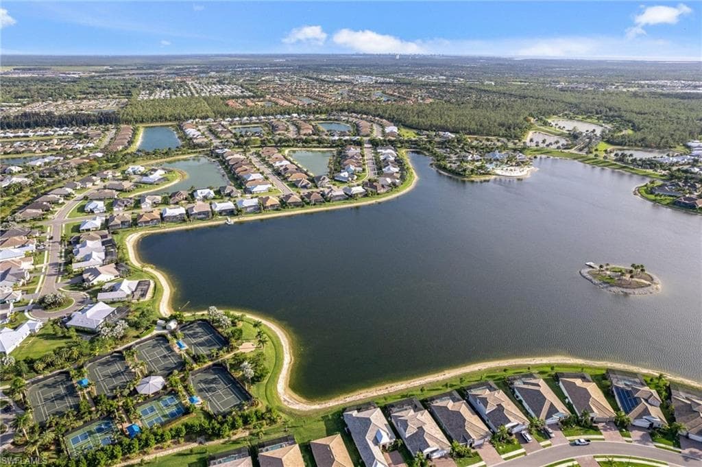14808 Windward Ln, Naples, FL 34114-37