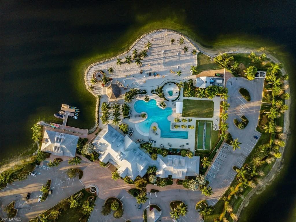 14808 Windward Ln, Naples, FL 34114-38