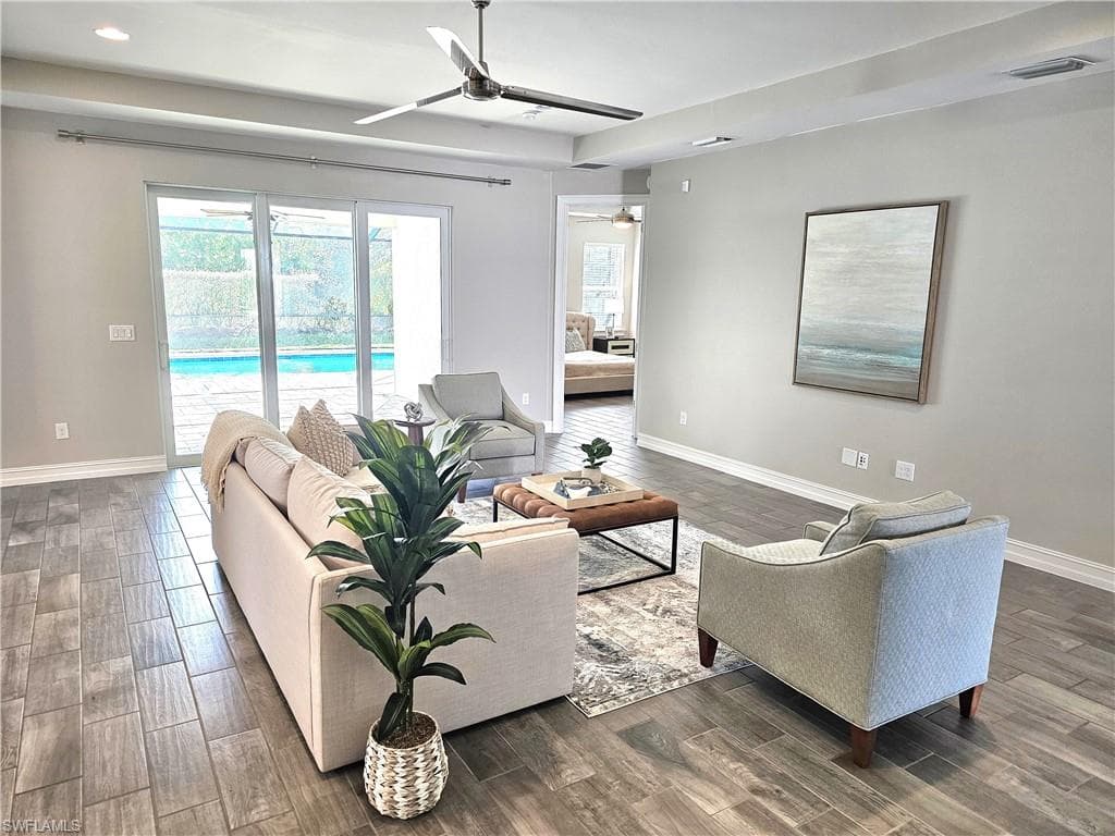 14808 Windward Ln, Naples, FL 34114-5