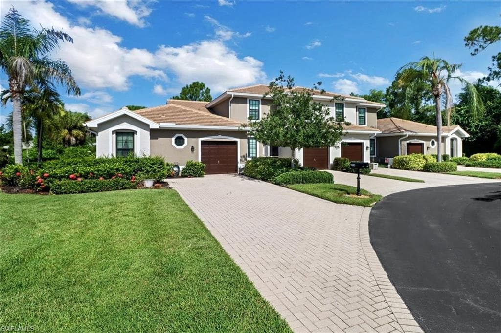 7685 Meadow Lakes Dr 1301, Naples, FL 34104-1