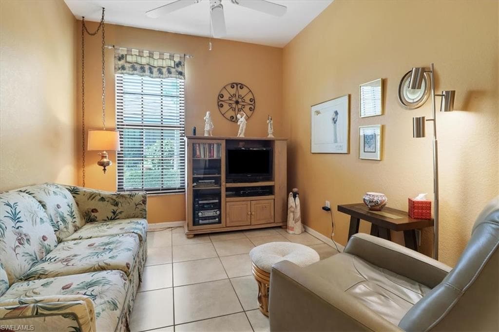 7685 Meadow Lakes Dr 1301, Naples, FL 34104-21