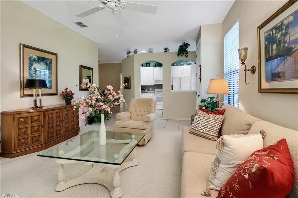 7685 Meadow Lakes Dr 1301, Naples, FL 34104-5
