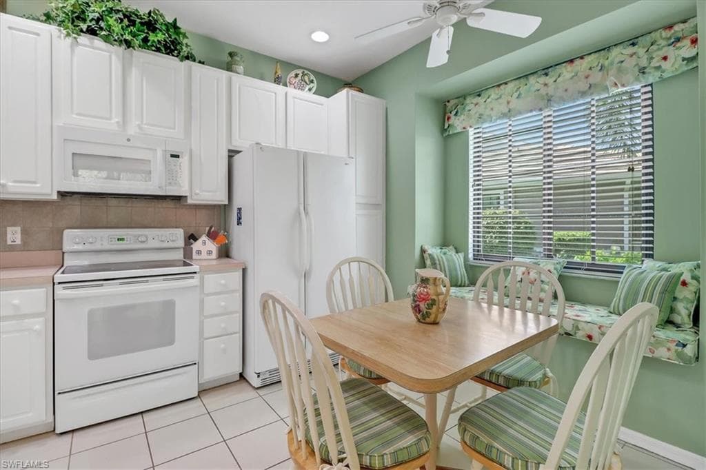 7685 Meadow Lakes Dr 1301, Naples, FL 34104-8