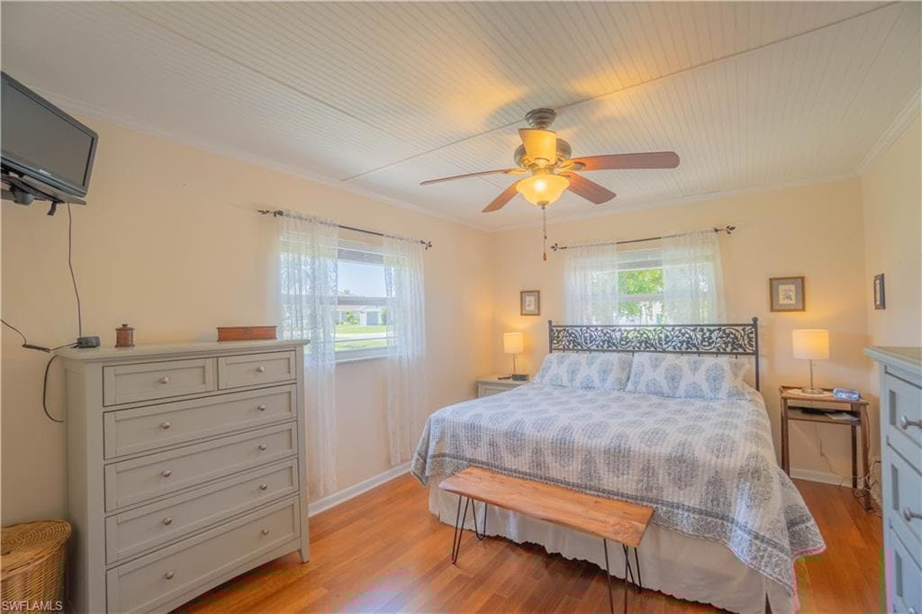 736 104th Ave N, Naples, FL 34108-15