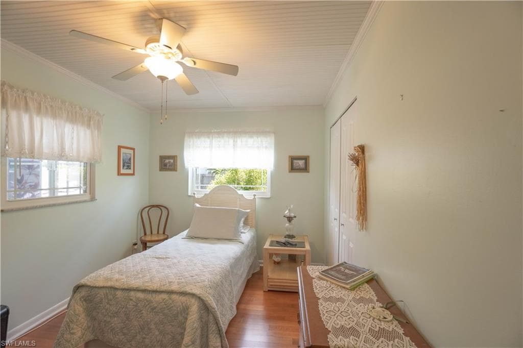 736 104th Ave N, Naples, FL 34108-18