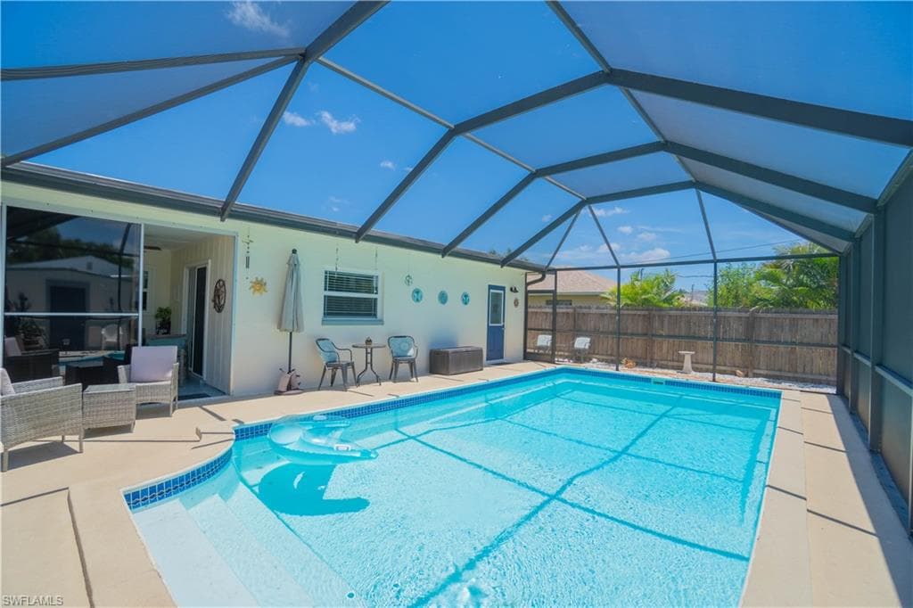 736 104th Ave N, Naples, FL 34108-1