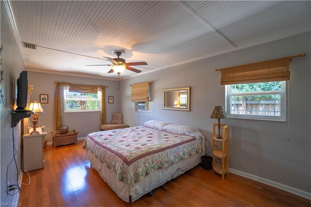 736 104th Ave N, Naples, FL 34108-19