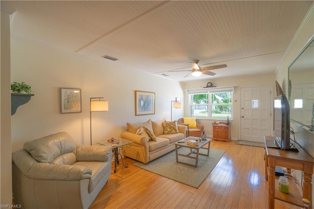 736 104th Ave N, Naples, FL 34108-6