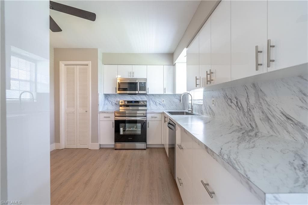 3325 Airport Rd N S8, Naples, FL 34105-5