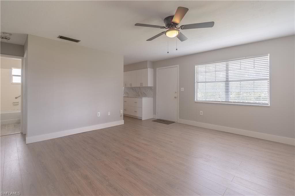 3325 Airport Rd N S8, Naples, FL 34105-7