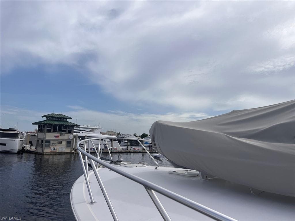 1001 10th Ave S, Naples, FL 34102-9