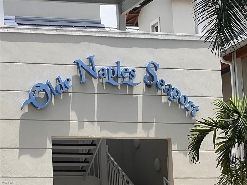 1001 10th Ave S, Naples, FL 34102-14