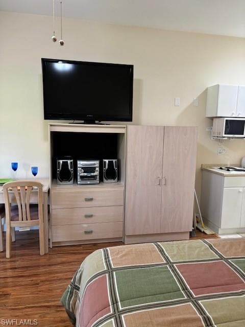 25000 Tamiami Trl E C128, Naples, FL 34114-7
