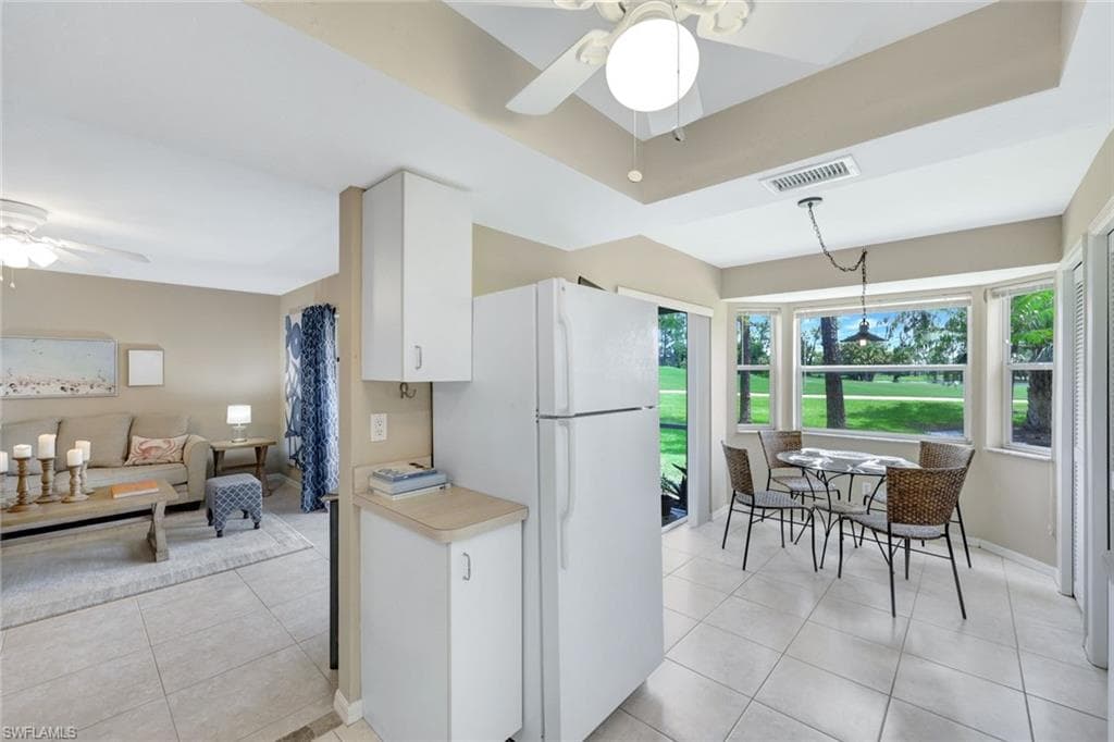 7340 Glenmoor Ln 3105, Naples, FL 34104-21