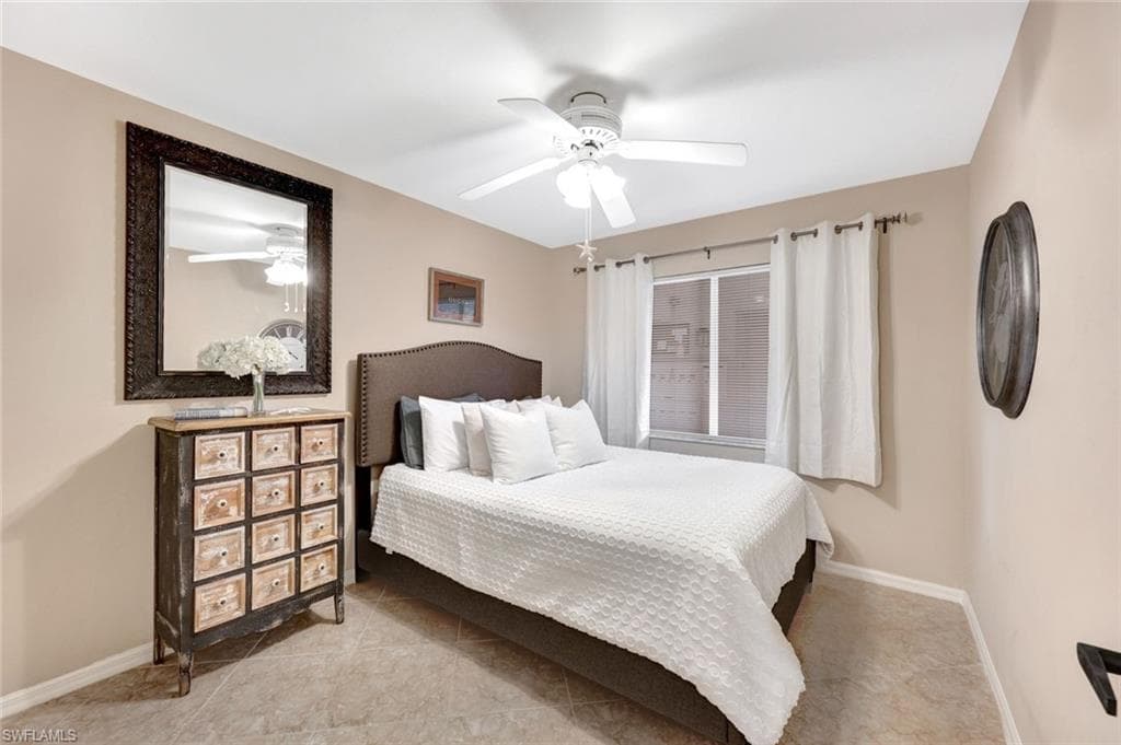 7340 Glenmoor Ln 3105, Naples, FL 34104-23