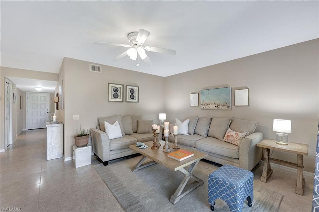 7340 Glenmoor Ln 3105, Naples, FL 34104-4