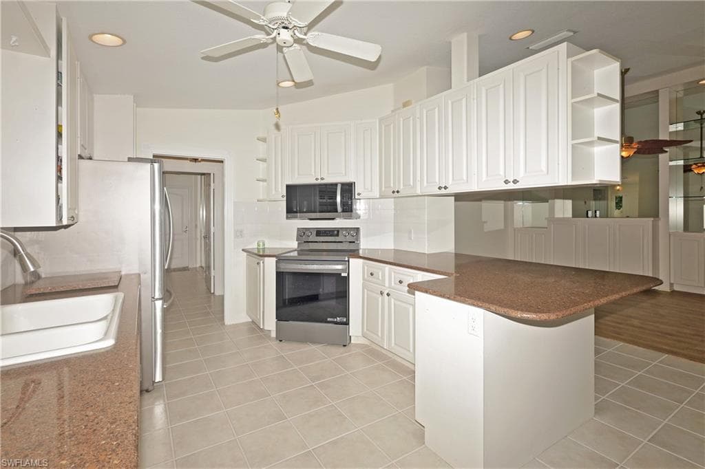 5009 Ventura Ct, Naples, FL 34109-15