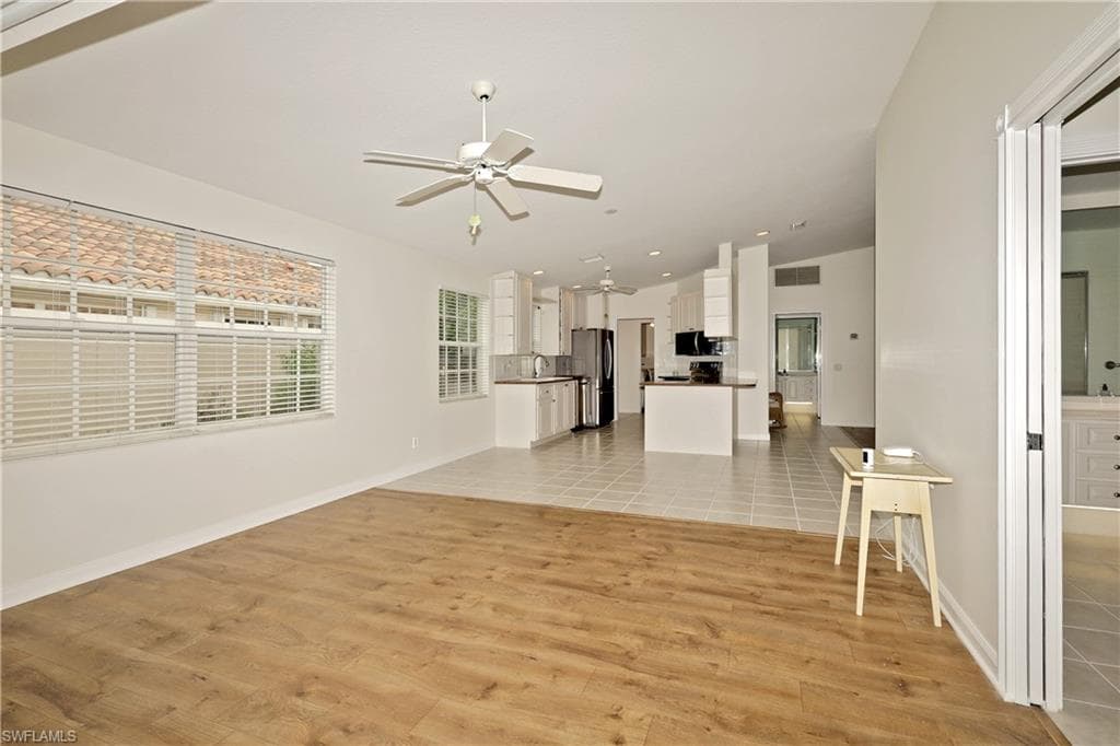 5009 Ventura Ct, Naples, FL 34109-22